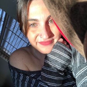 Meet your Posher, Cait